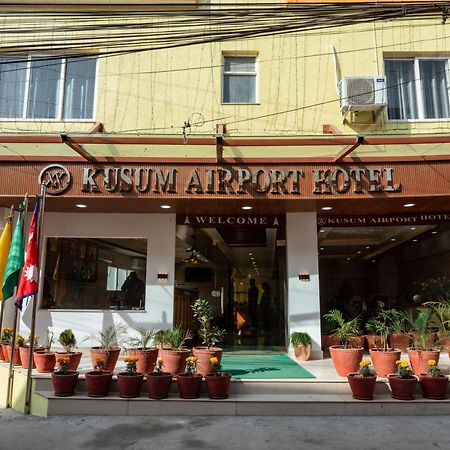 Kusum Airport Hotel Kathmandu Bagian luar foto
