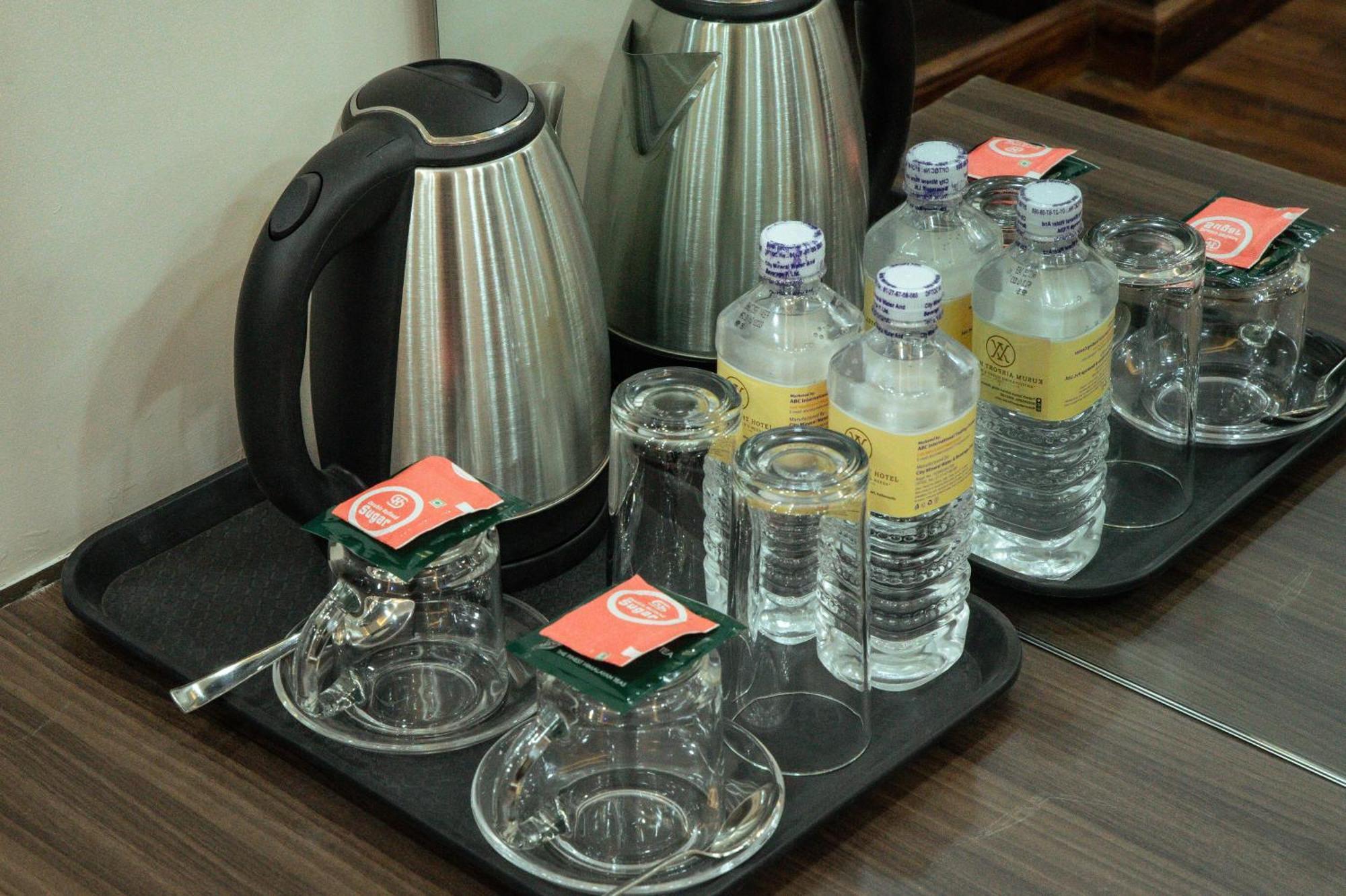 Kusum Airport Hotel Kathmandu Bagian luar foto